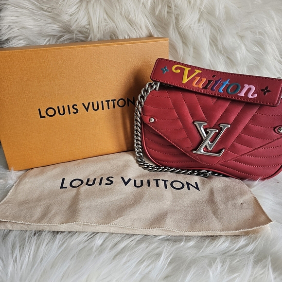Louis Vuitton Handbags - ♥️ LV New Wave ♥️